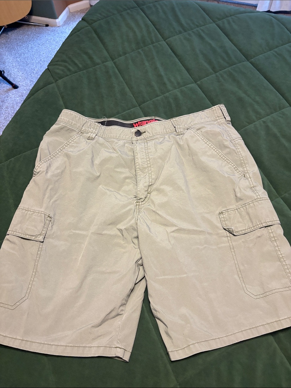 Wrangler Men's Green Cargo Shorts